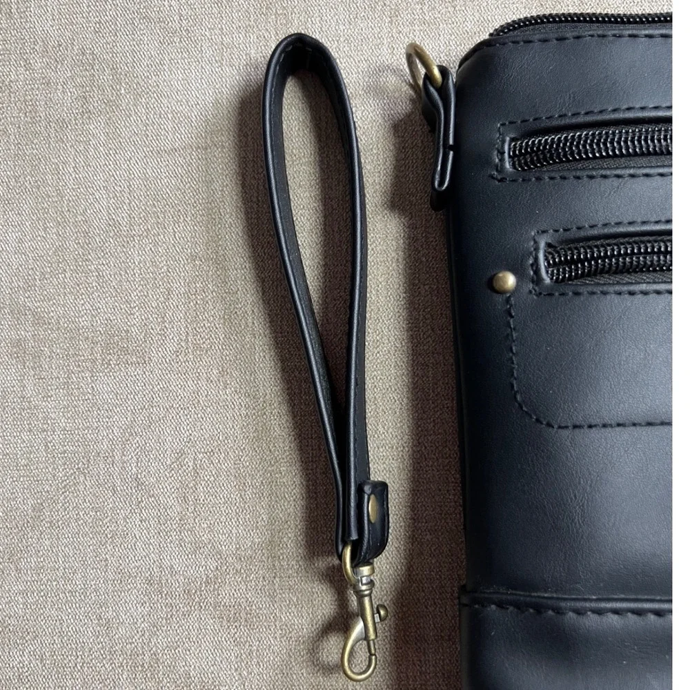 Stone Mountain USA Black Bonded Leather Wristlet Bag 9AF862-1 Vintage Style